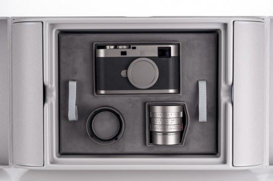 Leica M Edition 60 camera unboxing 3