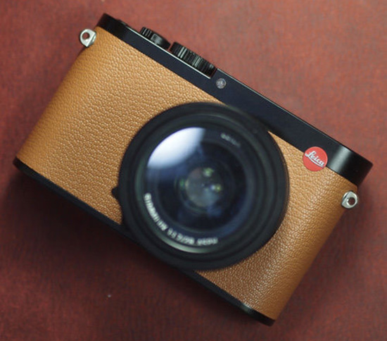 Arte-Di-Mano-leather-skin-for-Leica-Q-camera-1