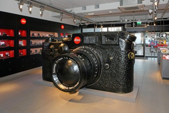 Huge Fake Leica 2