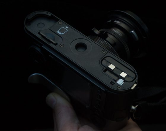 Power-battery-grip-for-the-Leica-M8-camera