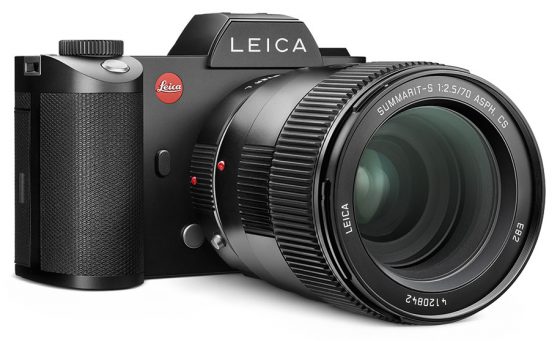 Leica-SL_Leica-Summarit-S-lens-adapter