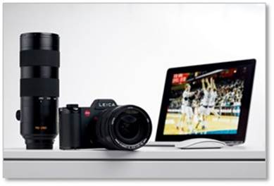 Leicas SL camera and Leica Image Shuttle