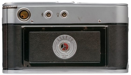 vintage-leica-m3-replica-camera-tin-back-view