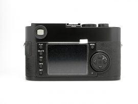refurbished-leica-m9-p-camera-with-black-ostrich-leather5