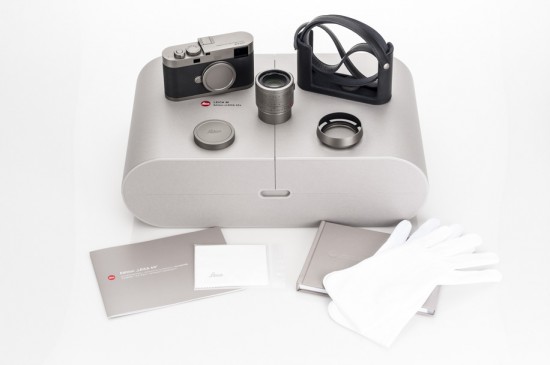 Leica M Edition 60 camera unboxing 5
