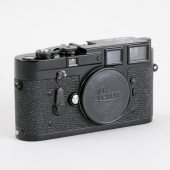 black Leica M3 camera