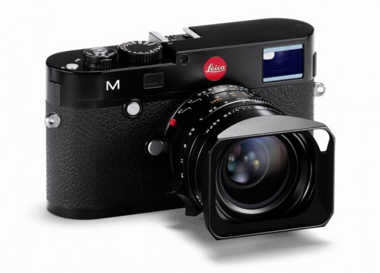 Leica-Summilux-M-28mm-f1.4-ASPH-lens-on-M-240-camera
