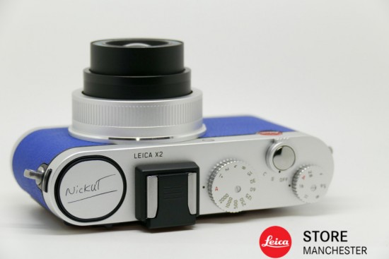 Leica-X2-à-la-carte-camera-engraved-with-Nick-Uts-signature-3
