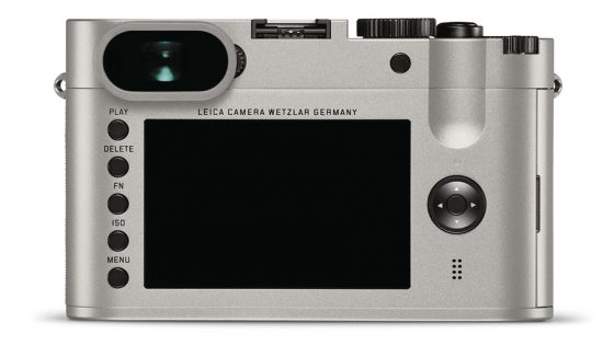 leica-q-titanium-gray-camera-back