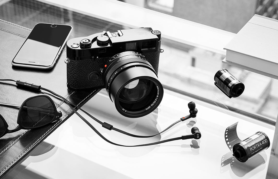 Leica 0. Leica 0.95 photo. Nikon Polaroid. 12 Signature Lens.