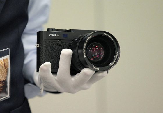 Zenit-M-with-Zenitar-35-mm-f1.0-lens1-560x391.jpg