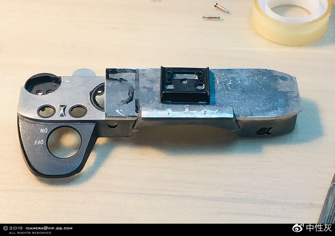 Somebody made a Leica mirrorless interchangeable lens camera out of a