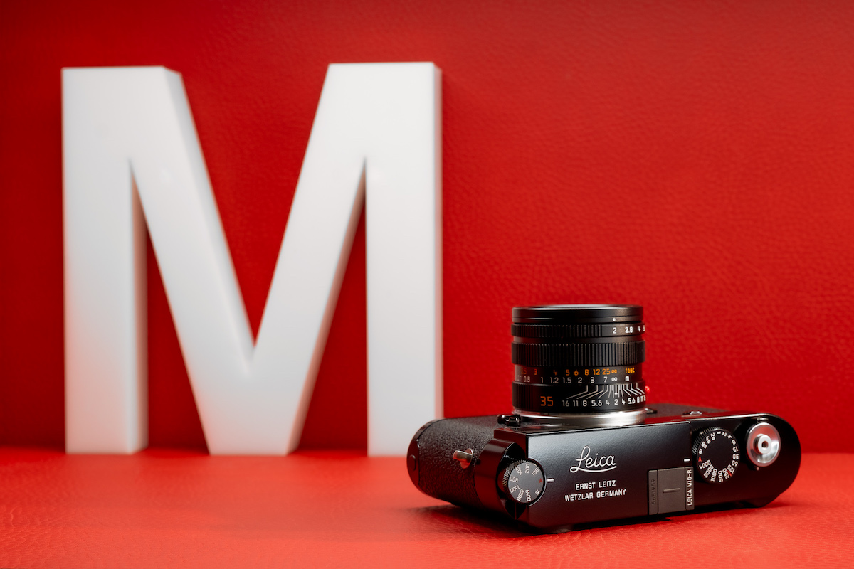 Leica M10-R Digital Rangefinder Camera (Black Paint Finish)