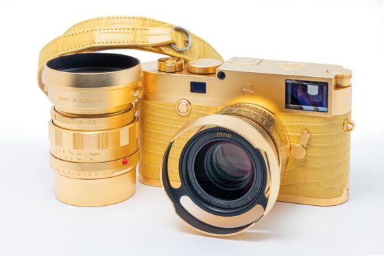 gold-plated-Leica-M10-P-Royal-Thai-limited-edition-camera-1-560x373.jpg