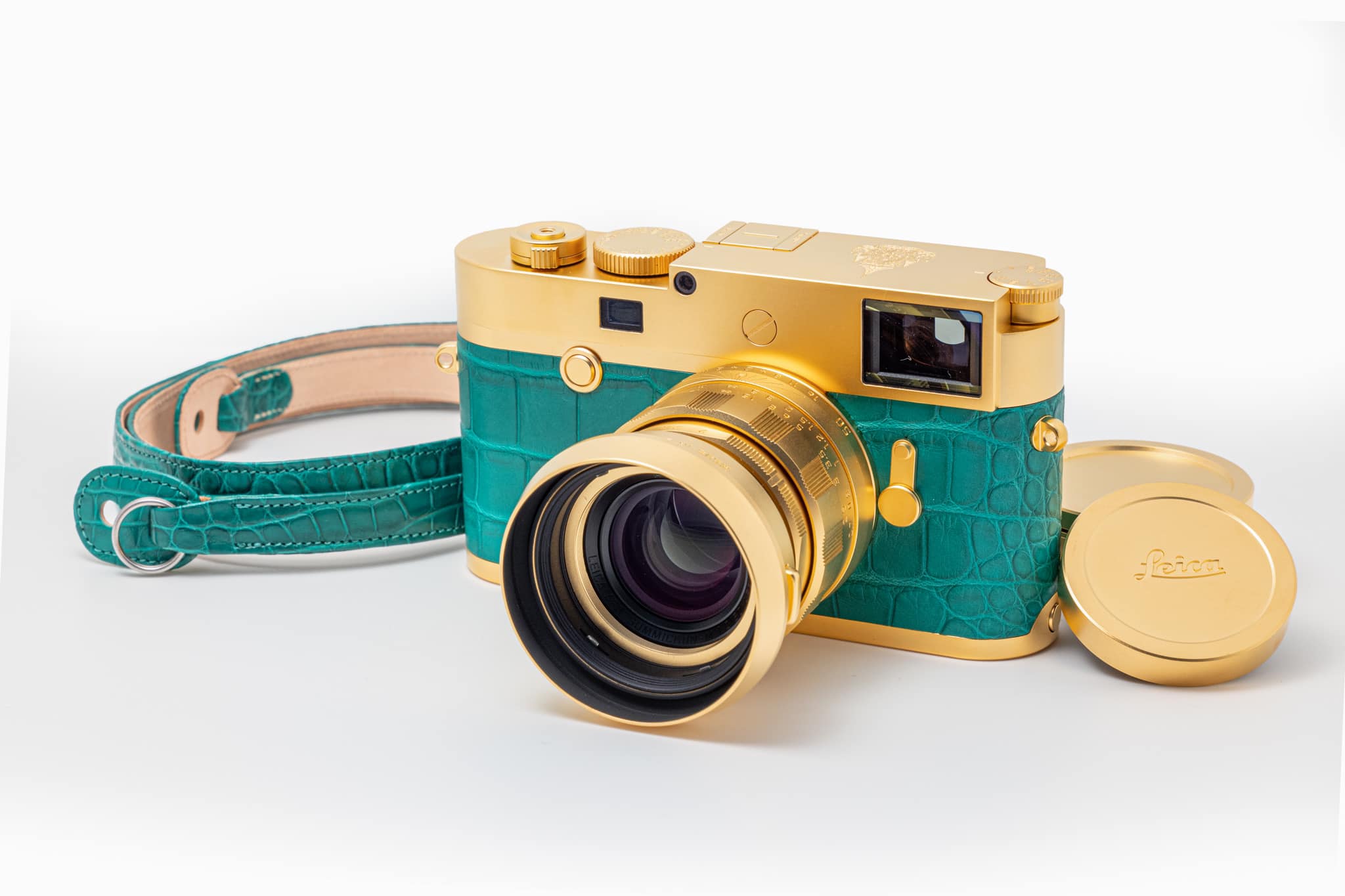 Another new limited edition: gold-plated Leica M10-P Royal Thai with  matching APO Summicron 50/2 ASPH and Summilux 35/1.4 ASPH lenses - Leica  Rumors