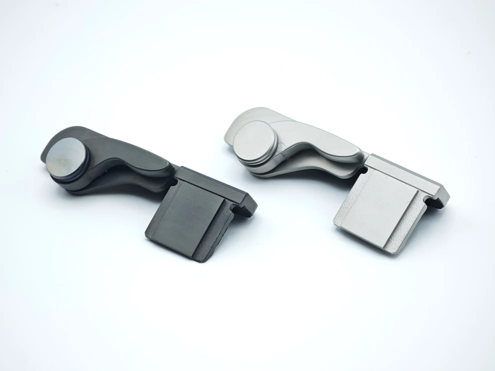 New: IDS foldable thumb grips (thumb rest) for Leica M10 + M11 