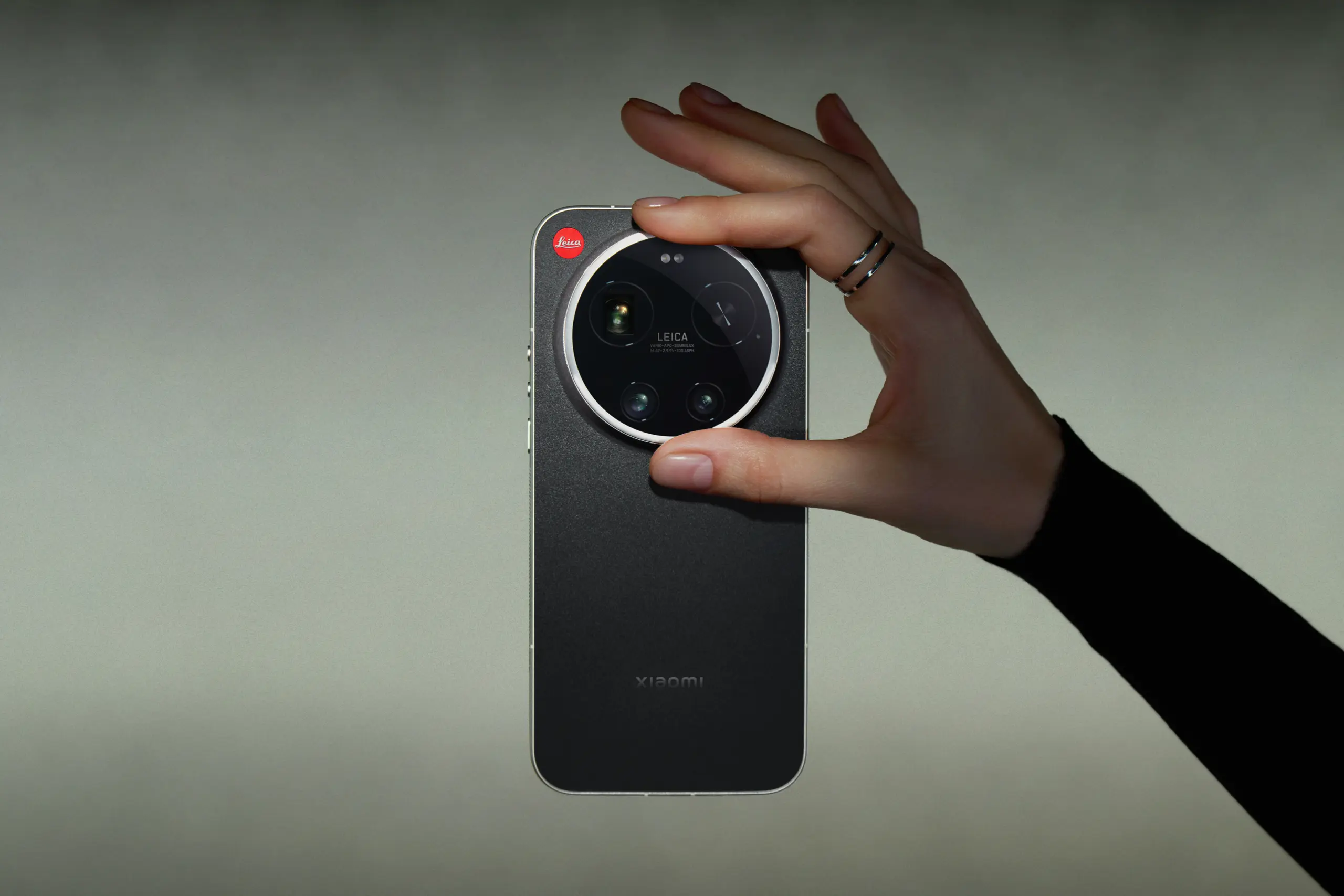 Leica Leitzphone officially announced - Leica Rumors